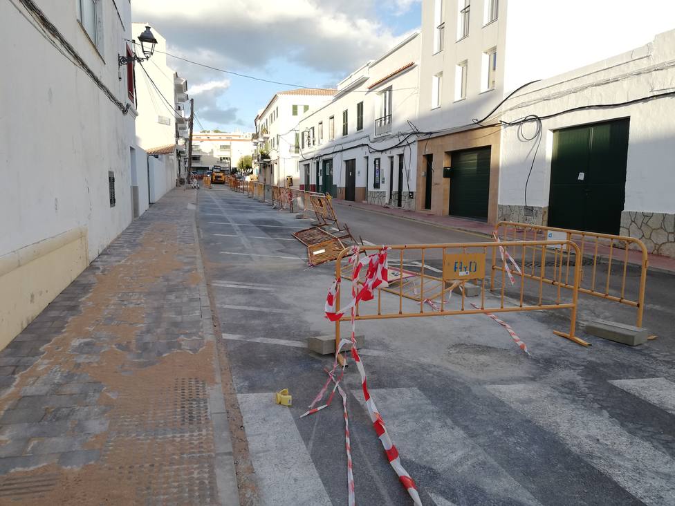 Obras de mejora de un tramo de la calle Virgen del Toro Mercadal