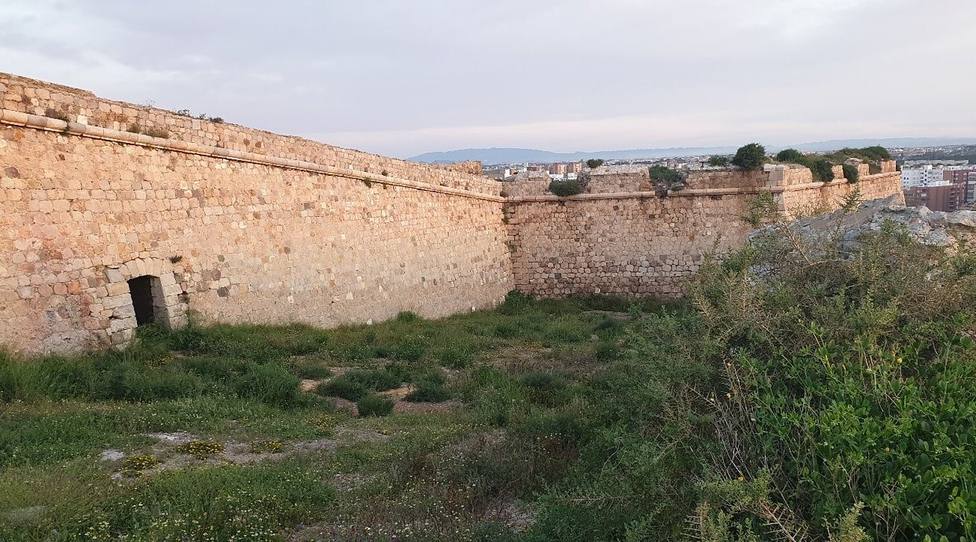 El Ayuntamiento tapiará los accesos al Castillo de los Moros