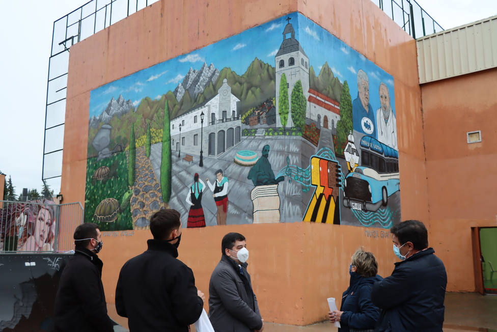Inauguración del mural de arte urbano