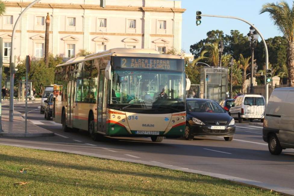 Autobús urbano de Cádiz capital