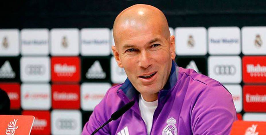 Zidane defendió en rueda de prensa la continuidad de Isco en el club. Foto: Real Madrid.