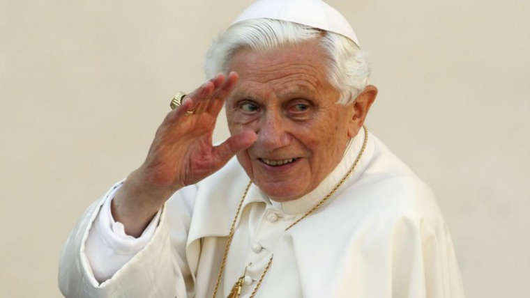 Monseñor Elías Yanes: “Benedicto XVI es un hombre que está muy atento a las corrientes de pensamiento de los últimos siglos”
