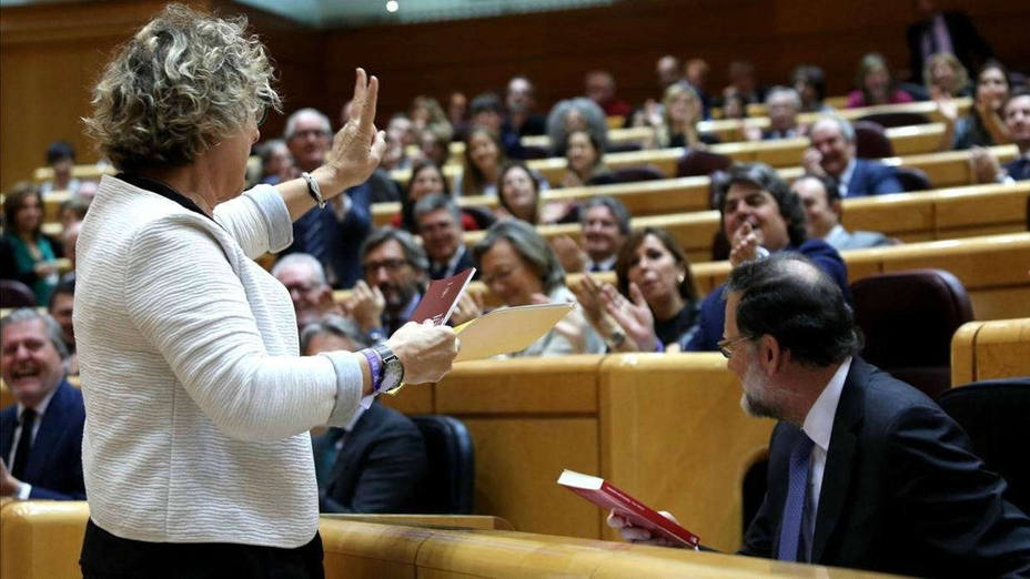 El presidente del Senado obliga a la portavoz de ERC a acatar la Constitución en castellano
