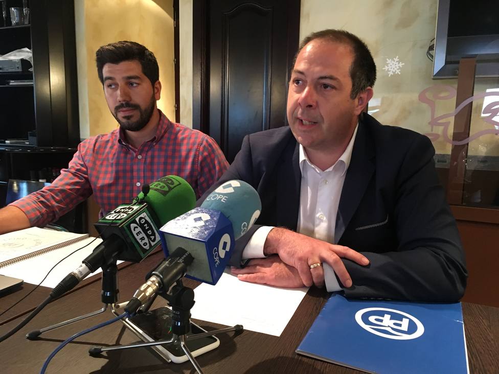 Sergio Sánchez, nº 2 de la lista del PP y Raúl Rero, candidato a alcalde