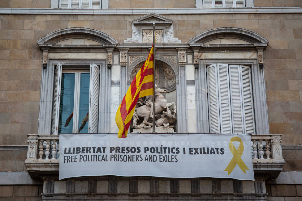 Torra no retirará la pancarta del lazo de la Generalitat y presentará un recurso al TSJC