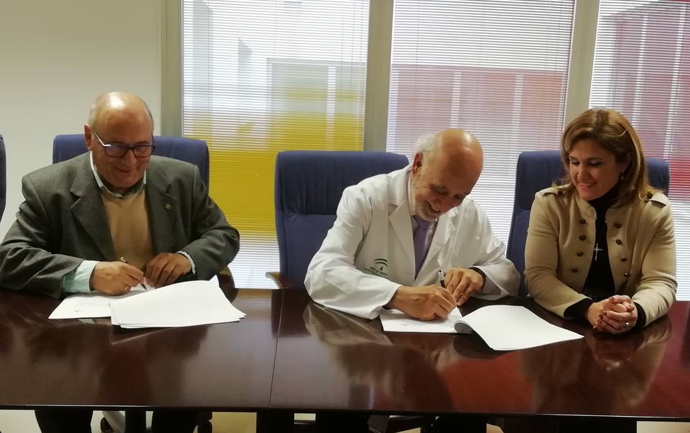 Acuerdo entre el Hospital de Jaén y Cáritas para el acompañamiento en enfermos hospitalizados