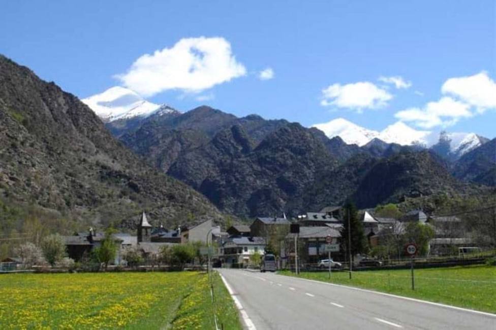 Fallece un montañero al precipitarse desde unos 200 metros en Alins (Lleida)