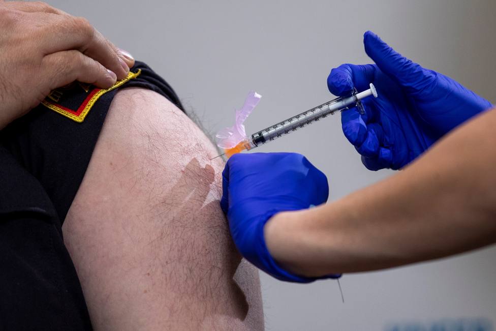 La vacunación en Cataluña empezará en una residencia de LHospitalet