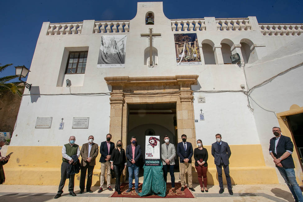 Santa Cruz plasma en 19 murales fotográficos los 75 años del trono de “El Descendimiento”