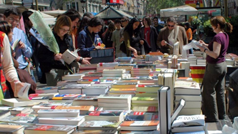 Parada de libros en Barcelona - AYUNTAMIENTO DE BARCELONA - Archivo
