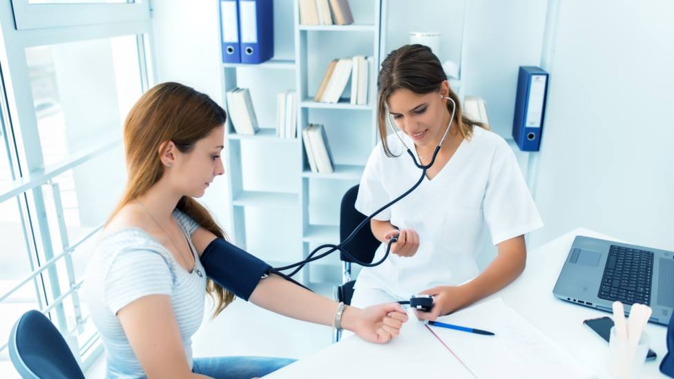 ¿Cuál es el nivel de presión arterial que debe tener un adulto? Los datos que aclaran esta preocupación