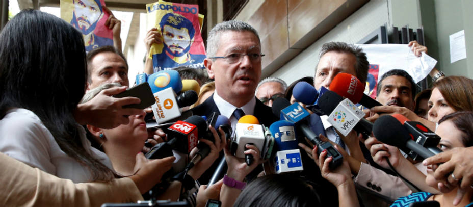 El exministro de Justicia, Alberto Ruiz Gallardón, en Caracas. REUTERS