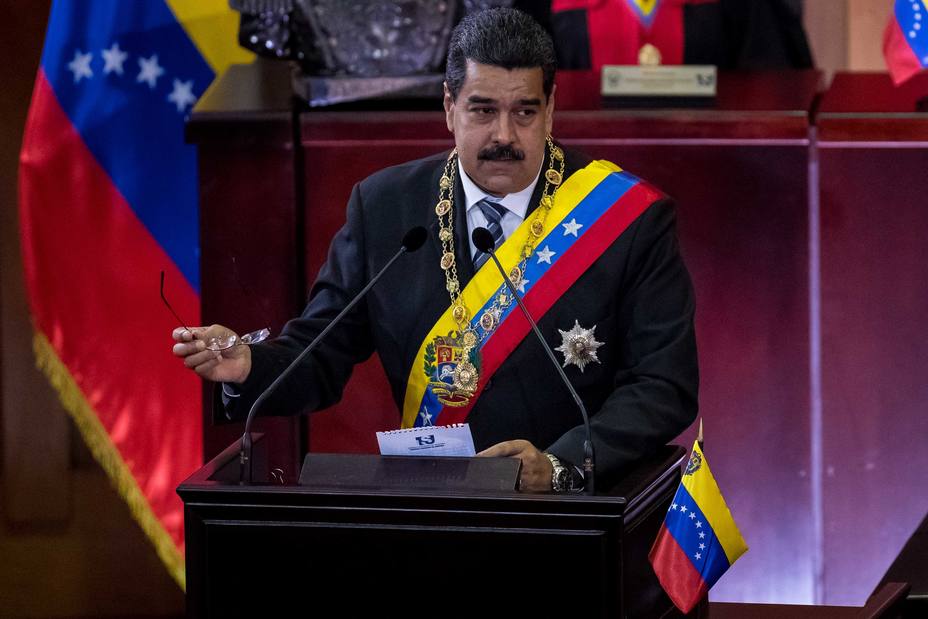 Maduro concedera exigencias de la oposición y reabre el consulado en Miami