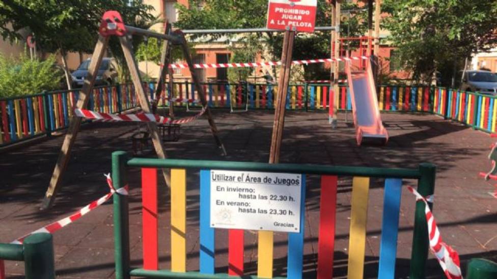 Parques infantiles y pistas polideportivas de Lorca abren mañana tras 4 meses cerrados