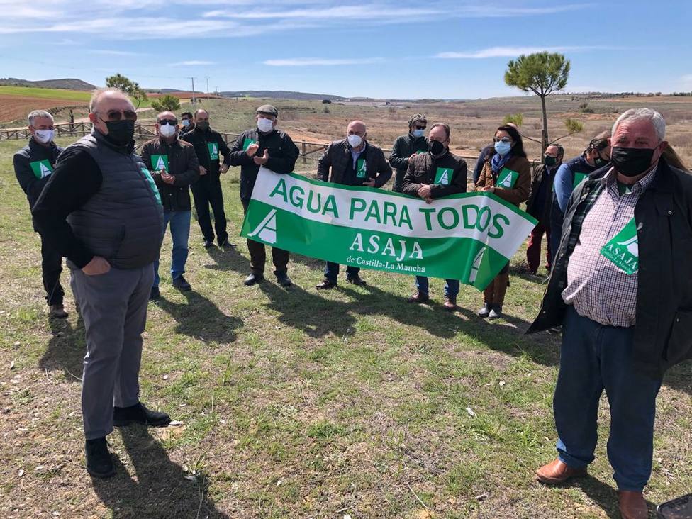 Asaja Castilla-La Mancha asegura que no ha habido ni una sola medida para apoyar el riego del campo