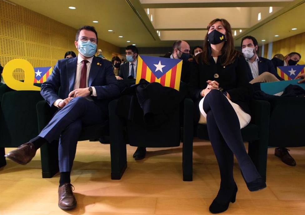 JxCat ofrece a ERC gobernar en minoria con el fin de evitar nuevas elecciones en Cataluña