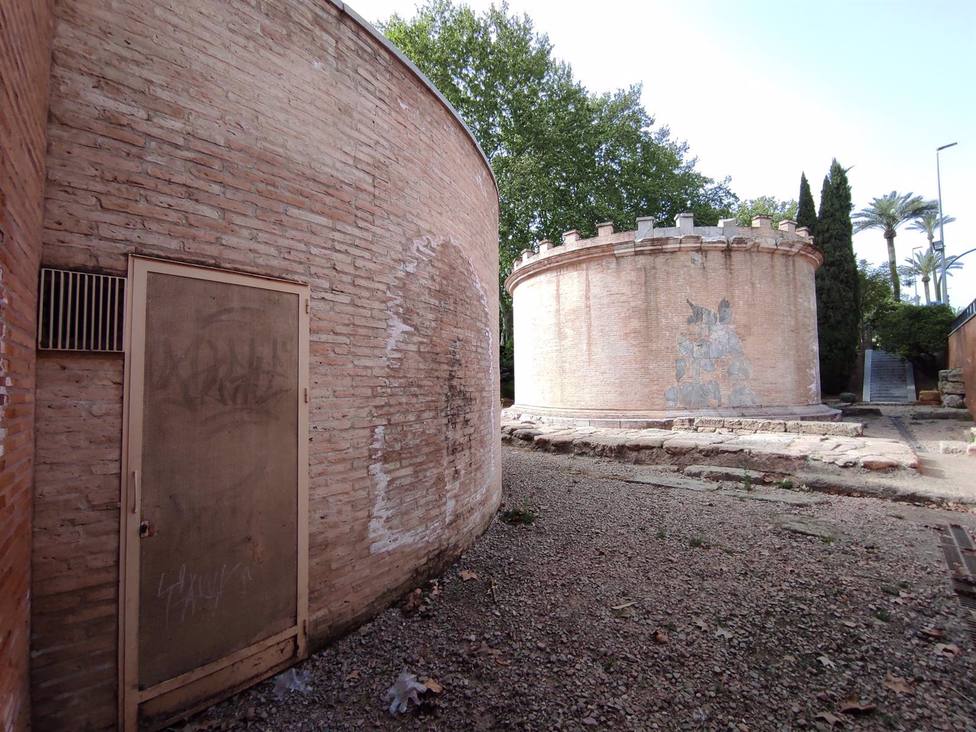 El Ayuntamiento aprueba un convenio con la UCO para abrir al público los Mausoleos Romanos de Puerta Gallegos