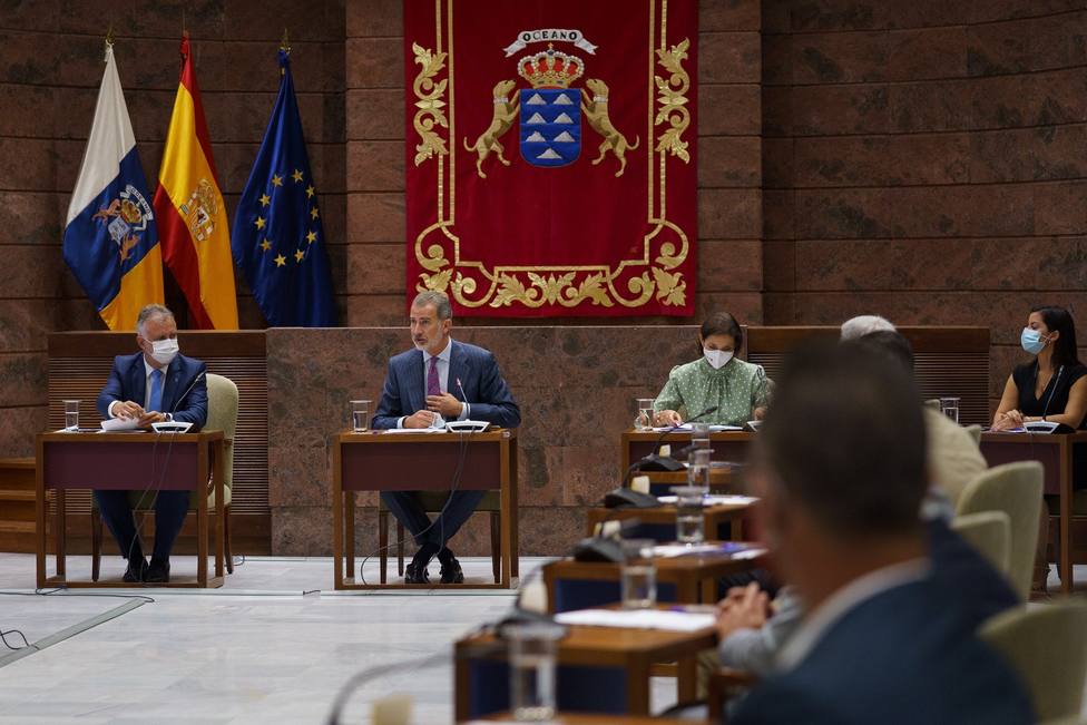 Felipe VI preside una reunión del Consejo Canario de Turismo