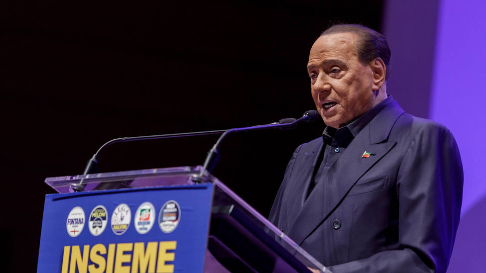 Papa Francesco piange la morte di Silvio Berlusconi: “Protagonista energico nella politica italiana” – Papa Francesco