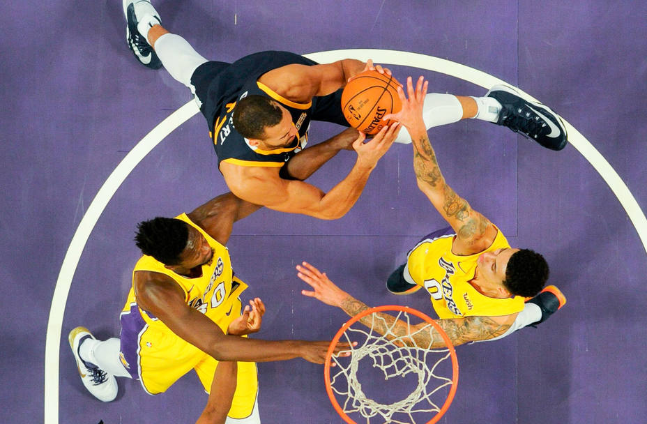 Imagen del partido entre Utah Jazz y Los Ángeles Lakers. REUTERS