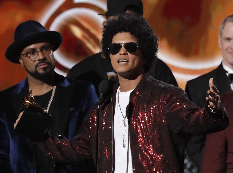 Bruno Mars, Grammy a la mejor canción y a la mejor grabación del año