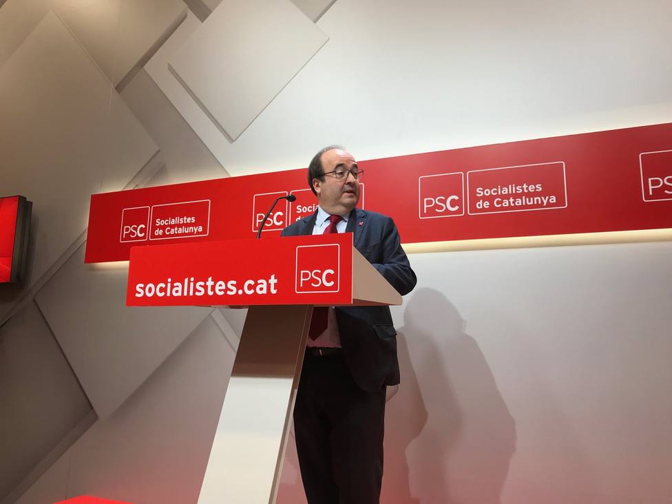 Iceta califica de magníficas las candidaturas del PSOE y dice que en el PSC no ha habido ningún problema