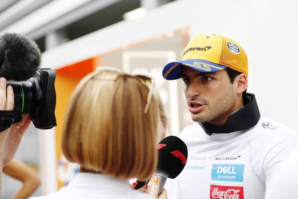 Sainz: Aguantar el ritmo de Albon y de Leclerc es especial