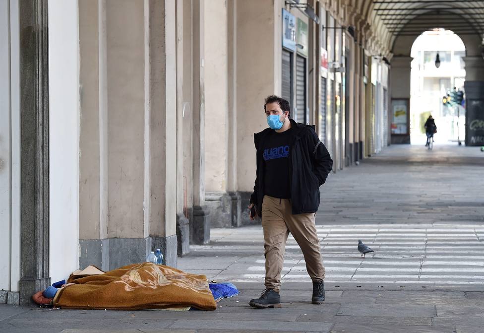 Italia prohíbe los despidos económicos durante dos meses debido a la crisis del coronavirus