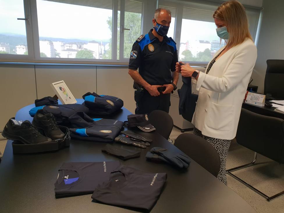 Lugo compra 91 uniformes completos para la Policía Local