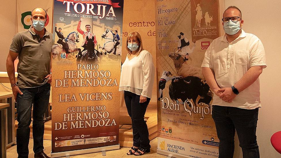 Presentación de los carteles de la feria de San Cristóbal de Torija (Guadalajara)