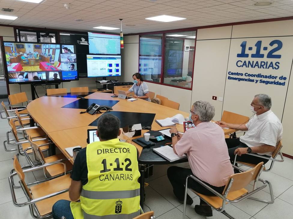 Comienza la evacuación preventiva de personas con movilidad reducida en núcleos de riesgo en La Palma