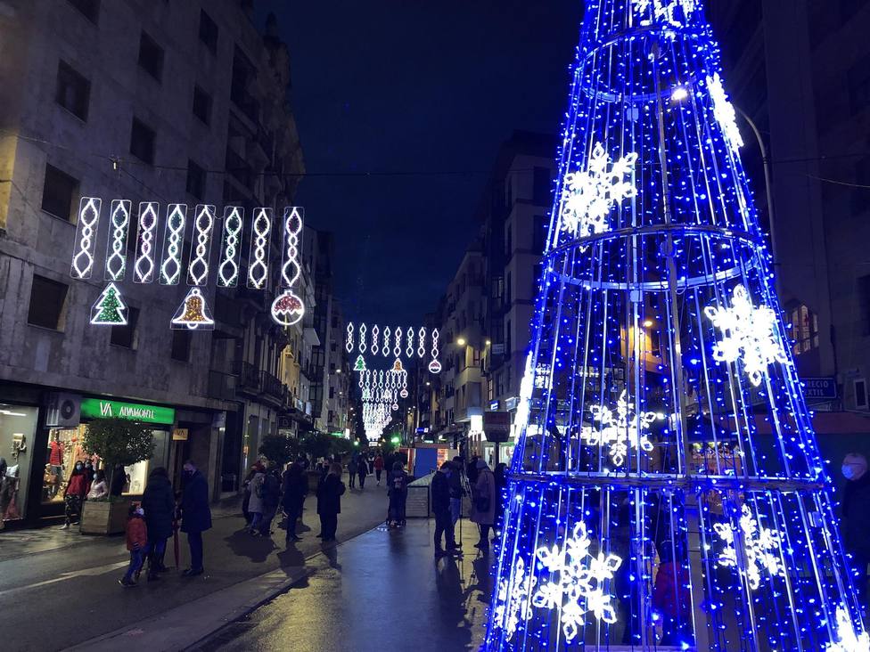 Cuenca quiere bajar el consumo de luces de Navidad en un 40% reduciendo horas de encendido