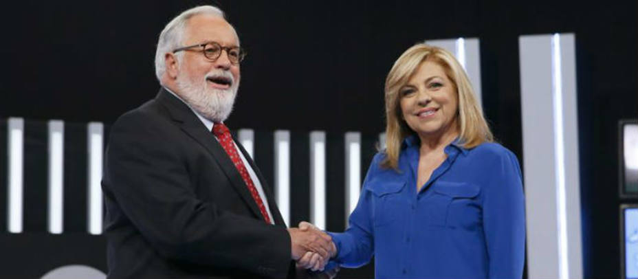 Miguel Arias Cañete y Elena Valenciano. EFE