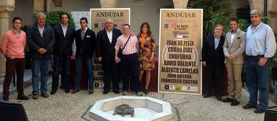 Acto de presentación del festival benéfico de Andújar (Jaén)