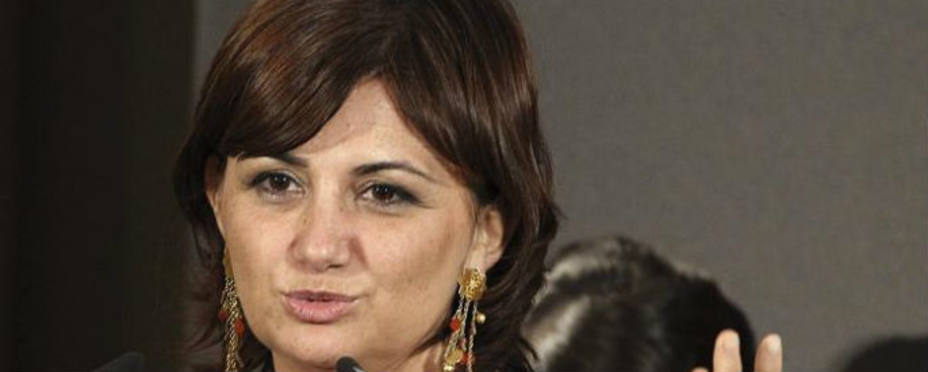 La escritora y periodista valenciana Carmen Amoraga Toledo pronuncia unas palabras tras ganar el Premio Nadal. EFE