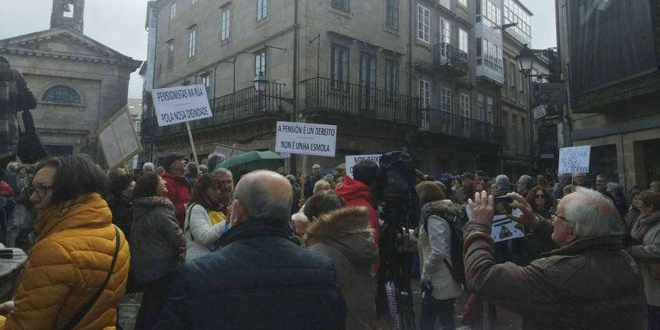 Cientos de jubilados gallegos piden subidas de las pensiones