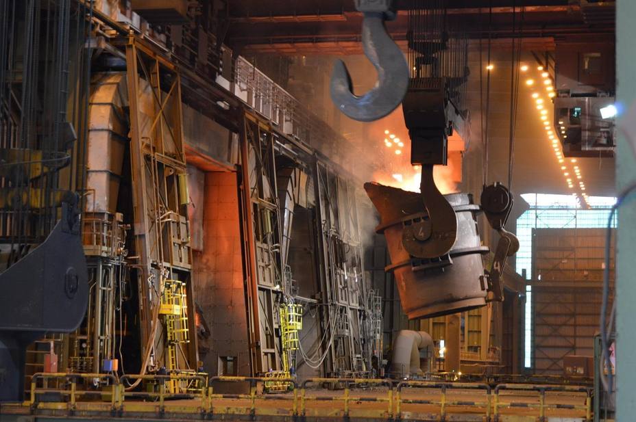 ArcelorMittal gana 790 millones en el tercer trimestre, un 25% menos