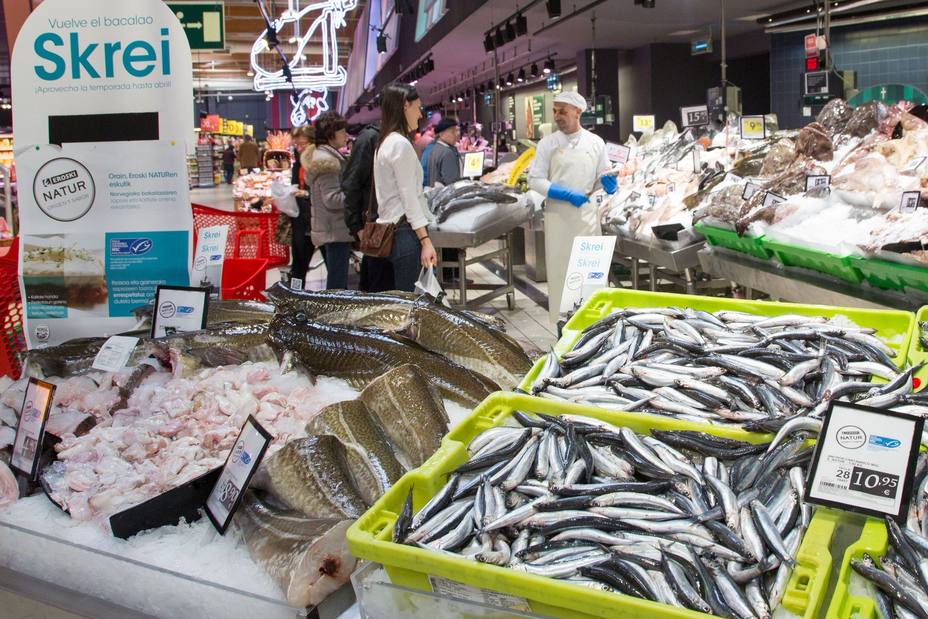 Eroski duplica sus compras de pescado sostenible certificado y supera las 2.536 toneladas