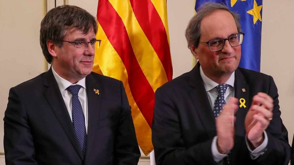 Puigdemont arranca la campaña electoral arremetiendo el independentismo práctico de ERC