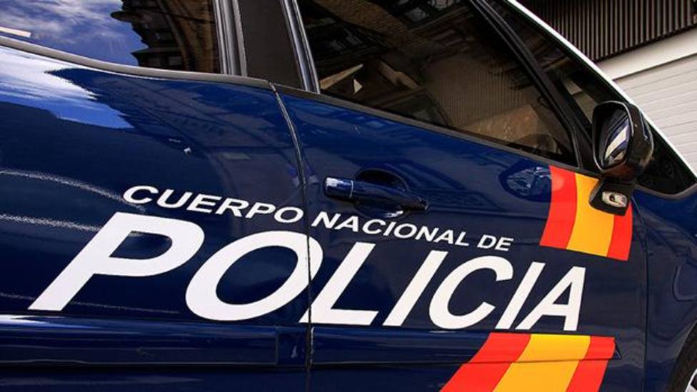 Mueren dos personas al invadir un coche la terraza de un bar en Torre Pacheco, Murcia