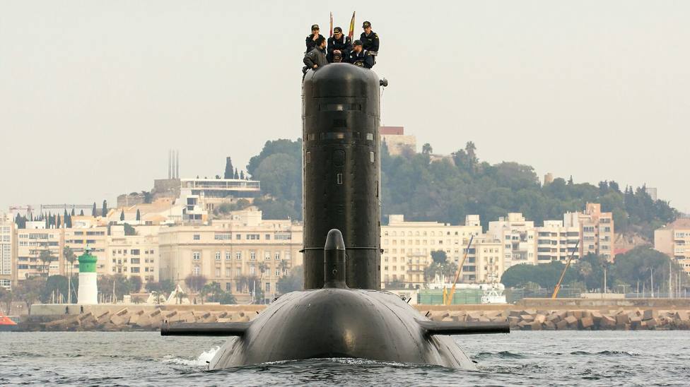 Submarino Tramontana a su salida de la base de Cartagena
