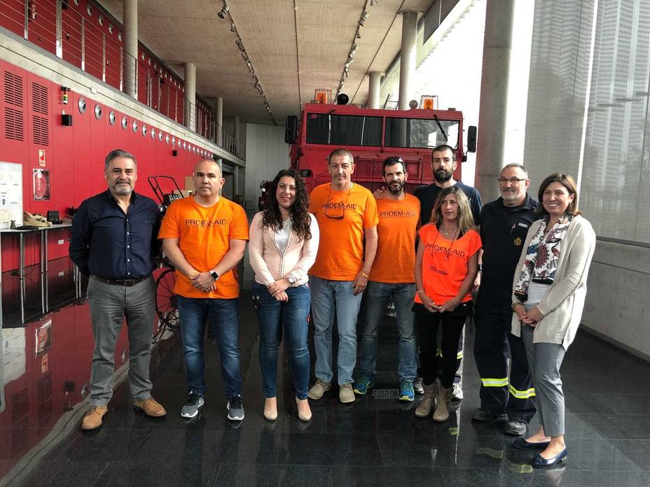 Bombers de Palma apoyan a la ONG PROEM-AID
