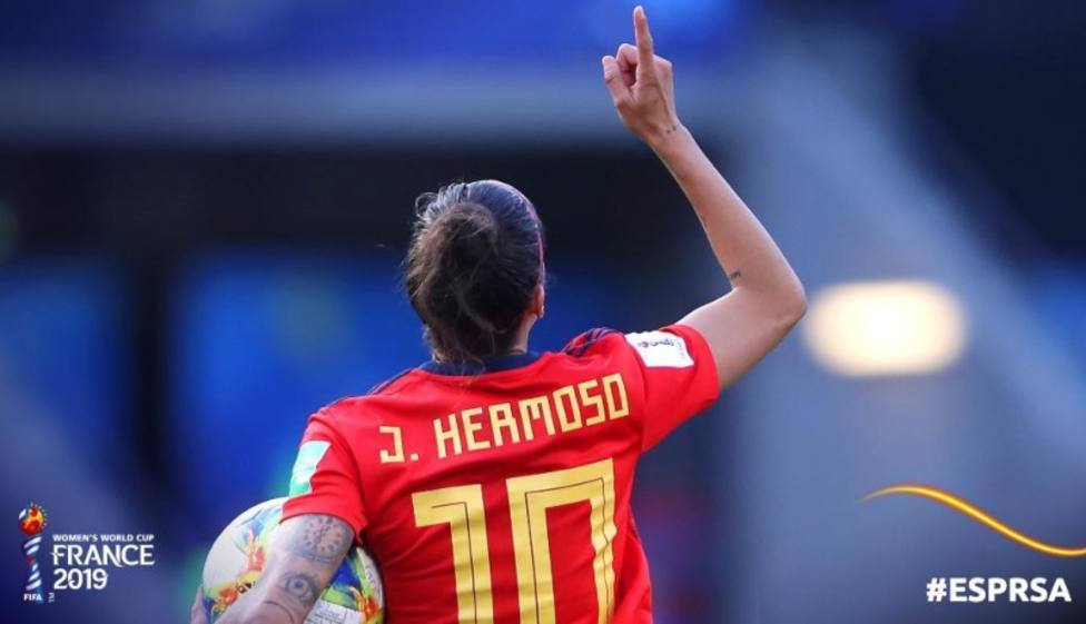 El fútbol femenino de España hace historia en la televisión