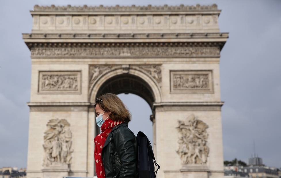 La Policía francesa reabre el Arco del Triunfo tras una falsa alarma de bomba