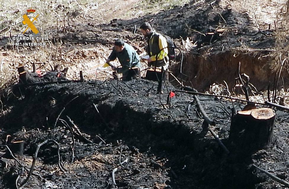 La Guardia Civil investiga a dos nuevos pirómanos como supuestos autores de dos incendios en Sámano e Isla