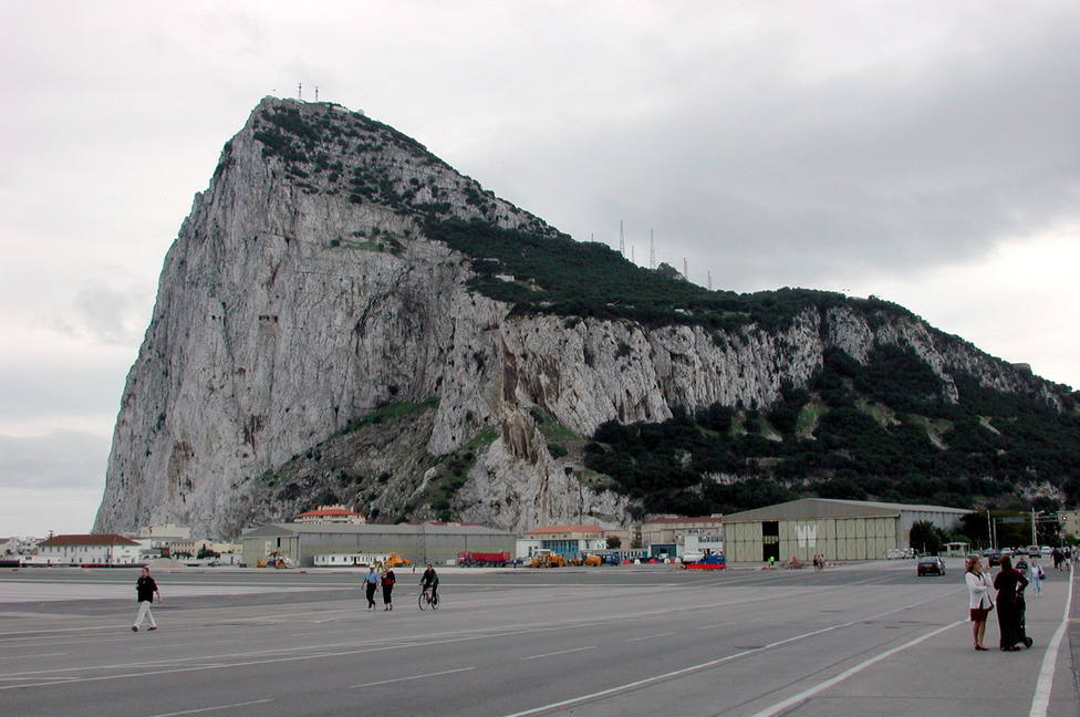 Gibraltar denuncia la entrada de un buque de la Guardia Civil en las aguas en litigio