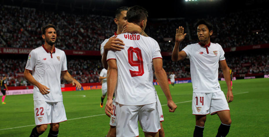 Vietto celebra uno de sus goles al Espanyol (Reuters)