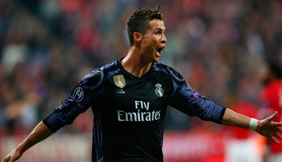 Cristiano Ronaldo celebra el doblete conseguido en el Allianz Arena de Múnich. REUTERS