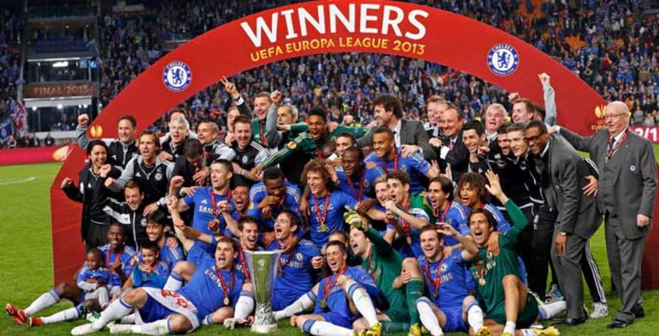 El Chelsea, con el título de campeón de la Europa League (Reuters)