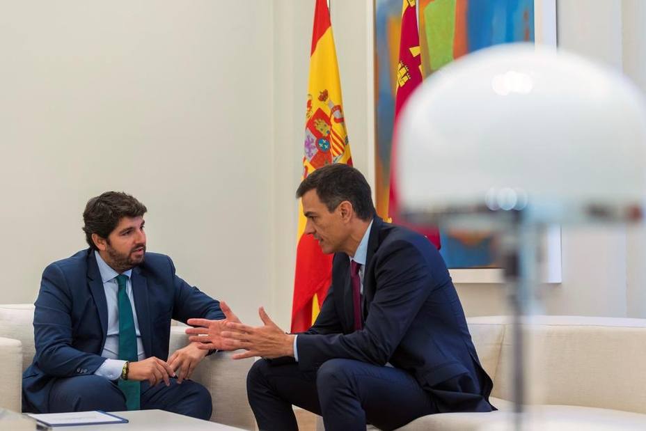 López Miras confirma en La Linterna que ha planteado a Sánchez devolver competencias en Educación
